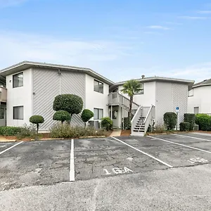 Holiday home Crystal Village 16b Is A 2 Bed 2 Bath Near The Beach That Sleeps 6, Destin